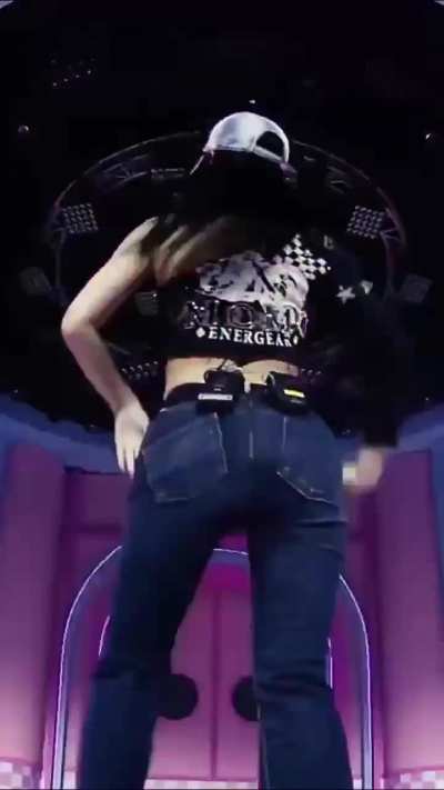 Momo 🍑😋