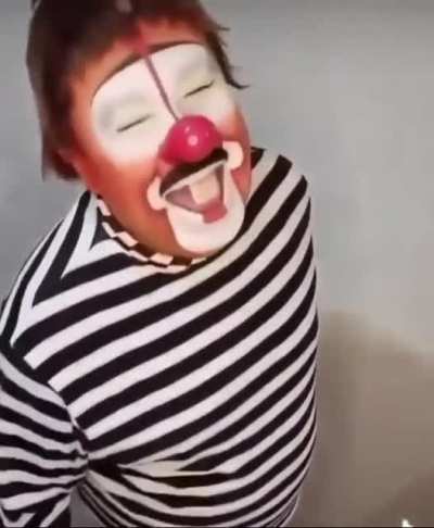 I've literally lost faith in humanity.... this is utter cringe.