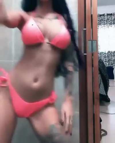 Tati Zaqui