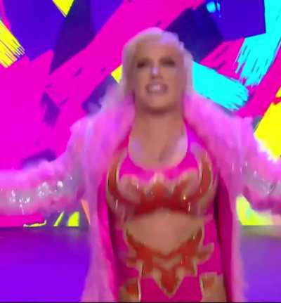 Taya Valkyrie