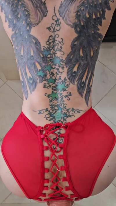 My ass is a machine that turns fat cocks into pussy sprays