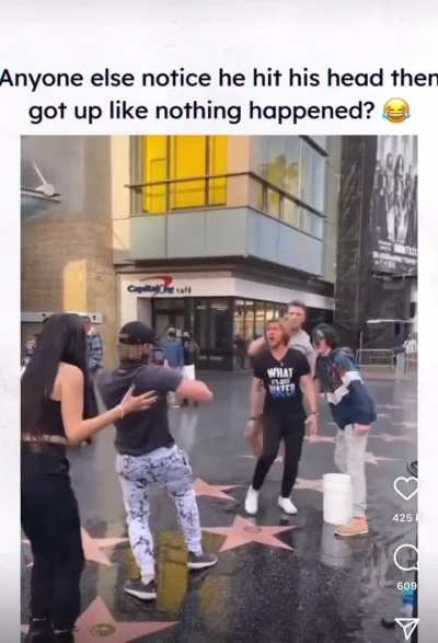 Please tell me this is staged&hellip;