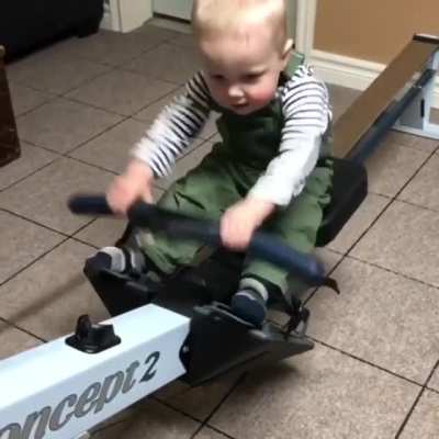 New to rowing. Any tips on my form? 2.5 YO/2&rsquo; 11&rsquo;&rsquo;/30lbs