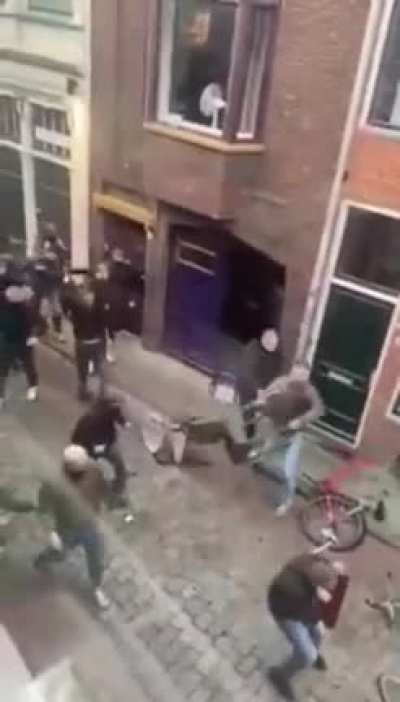 Chair War in Netherlands