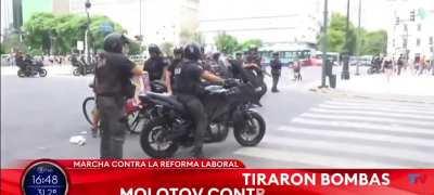 &iquest;Hac&iacute;a falta tirarle los helados al tipo que est&aacute; laburando?