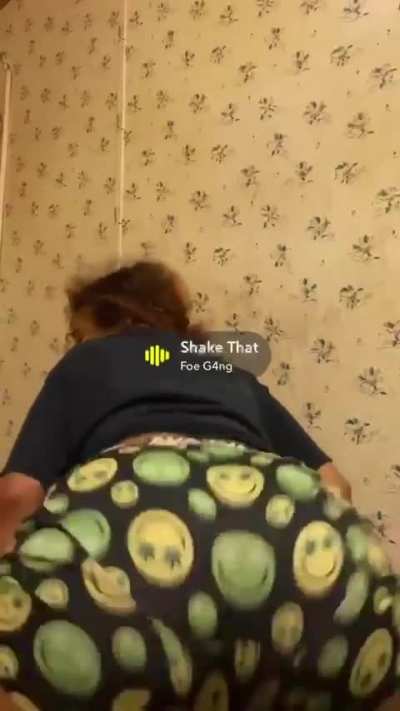 Shaking ass for cash