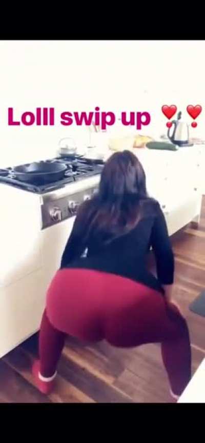 Hands on her knees