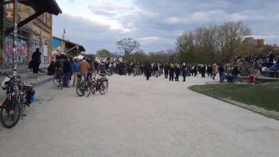 Party findet im Görlitzer Park gerade statt