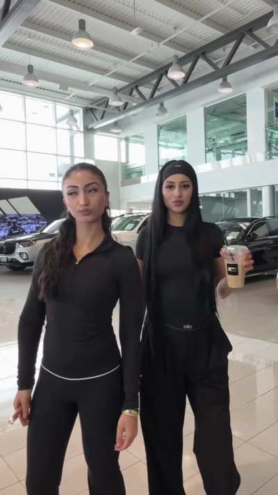 👀