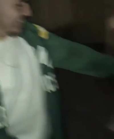 It's paused bit too perfectly, I need the end of this.