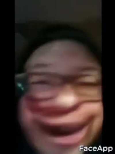Sustop posusiting about AMOGUS