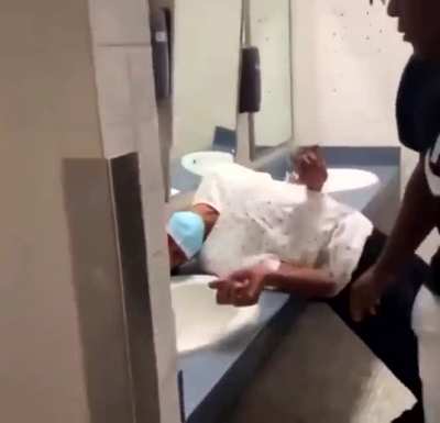 I walked in the bathroom yesterday and seen a nigga get slept I was just tryna take a piss 🤦🏽&zwj;♂️