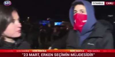 S&ouml;zc&uuml; televizyonuna yansıyan r&ouml;portaj. &Ouml;zg&uuml;r &Ouml;zel ve chp &ouml;rg&uuml;tlenme konusundan neden bu kadar pasif ve halkın &ouml;n&uuml;nde baraj gibi duruyor?