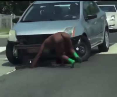 I'm not sure what's going on, but I'm sure drugs are involved