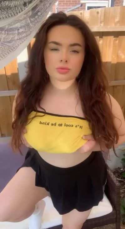 offering my doll body to my neighbours