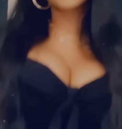 Dee shanell &eth;