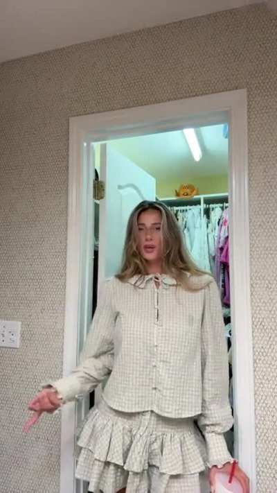'don’t mind the water on the shirt' - Tiktok August 2025