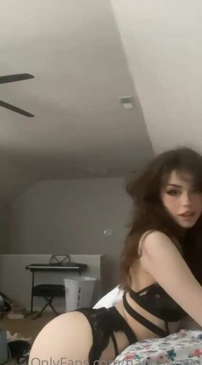 Hannahuwu new content - F0lder B3l0w