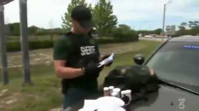 Fleaswallow rap over a drug bust