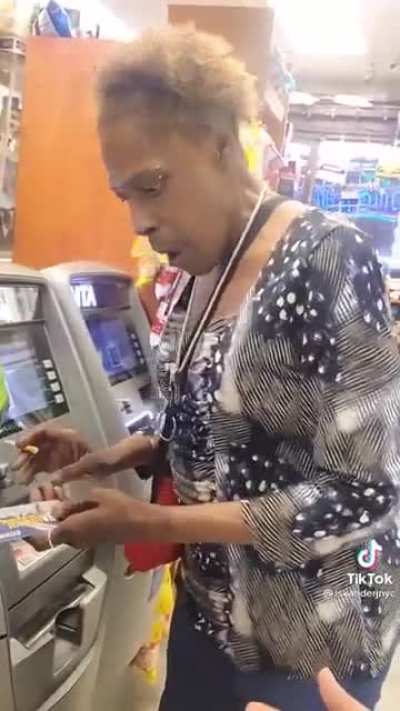 Ol' Silly Moe done spent that $5000 that was on her bus card on dem rocks tho..