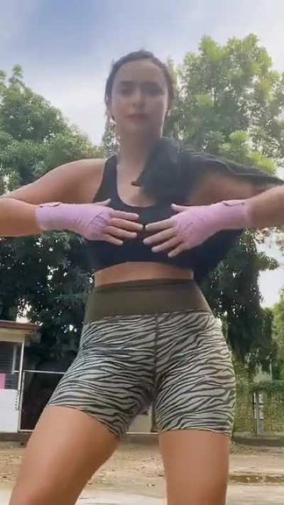 Yassi Pressman