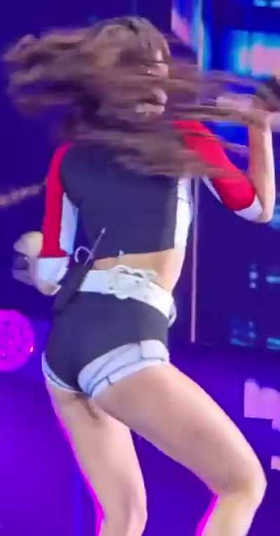Lisa - BLACKPINK