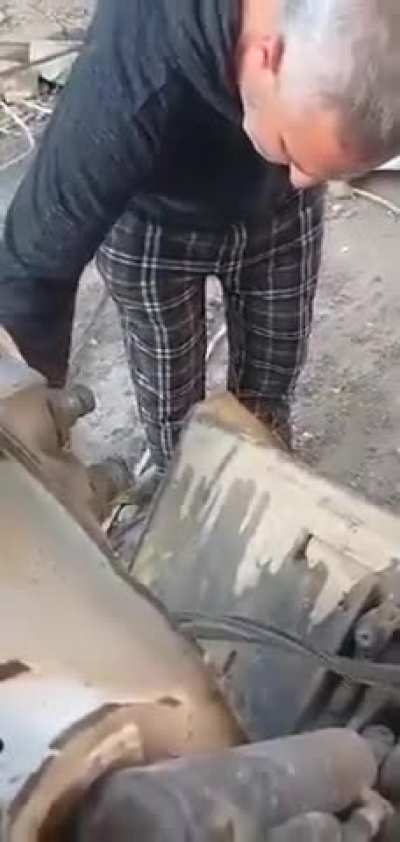 IDF drone strikws workers trying to remove the rubble in Dahyeh, Beirut on October 4, 2024
