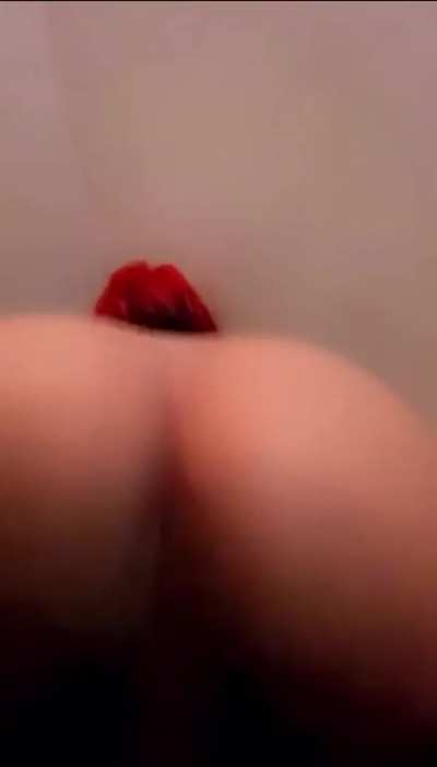 Longer twerking vid