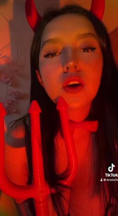 @briela0v