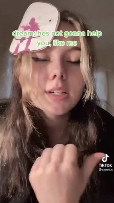 Can’t tell if she was the shooter or the victim. Keep trying Amber Hearde!