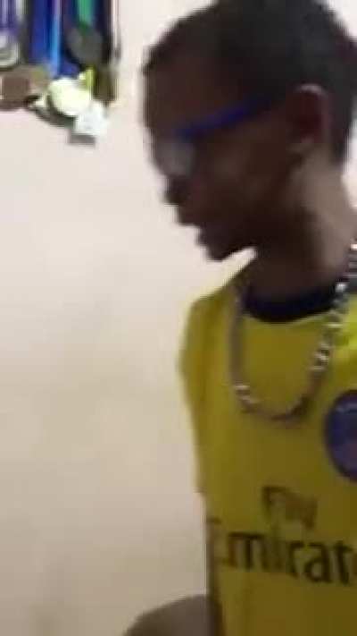 Macaco t&aacute; morto