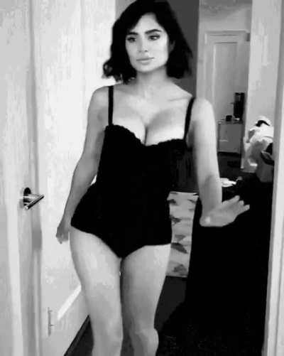 Sexy stroll