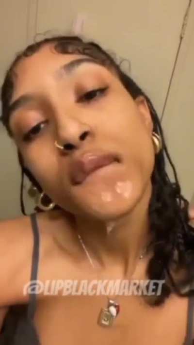 One of the hottest chicks ive ever seen 😍😍😍😍😵&zwj;💫