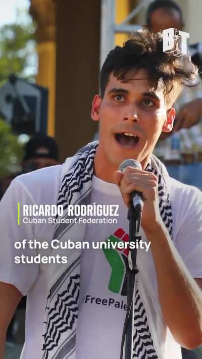 Hundreds of students gathered at the University of Havana to condemn the police repression of US student protesters and show their support for Palestine. On the same steps, students were repressed by the Batista dictatorship in the 1950s &mdash; one of the spar