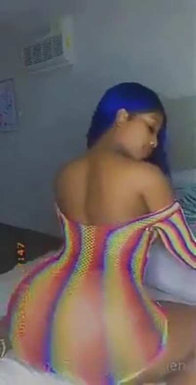 This the girl?