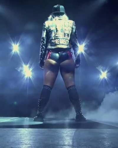 Toni Storm with all that ass meat