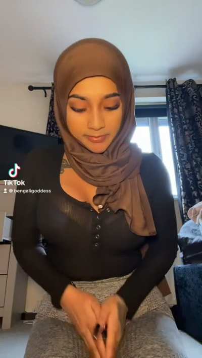 I&rsquo;ve never uploaded a naughty tik tok to Reddit before!!! I hope you guys enjoy 🥰💕