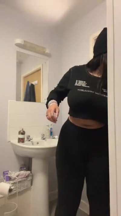 Smash or Pass ? TikTok: @sadgirl.sharna