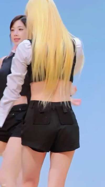 DaHyun (TripleS)