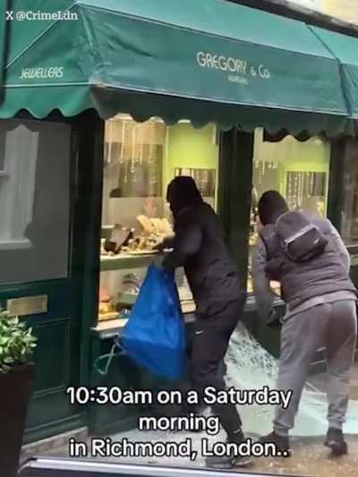 Brazen daylight robbery in the London jewelry district this morning