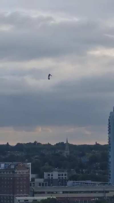 What in the south London UFO is this?