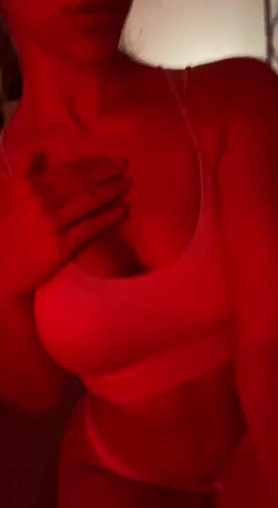 i just want someone who i can tease a little😇​😌​