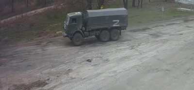 Soviet Union flag spotted on top of Russian tank in Ukraine