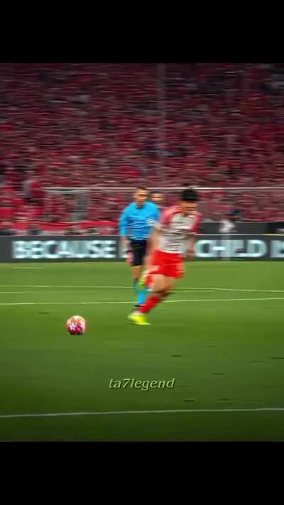 O que &eacute; mais bonito nesse gol, a assist&ecirc;ncia ou a finaliza&ccedil;&atilde;o?