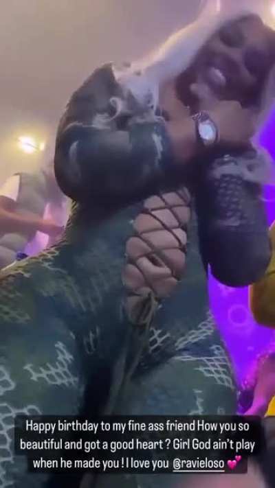🍑⏳🤎