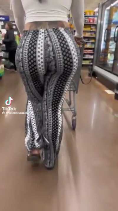 🧟&zwj;♂️🍑