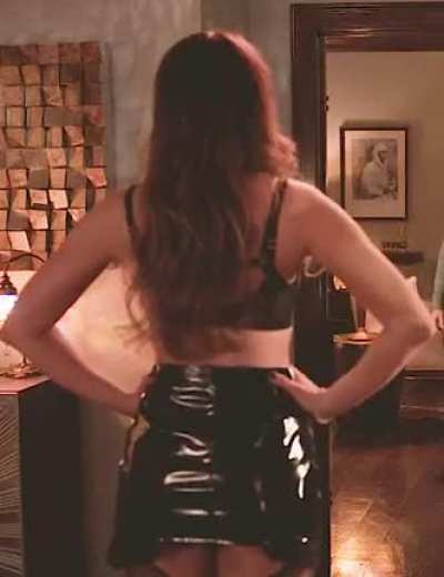 Elizabeth Gillies