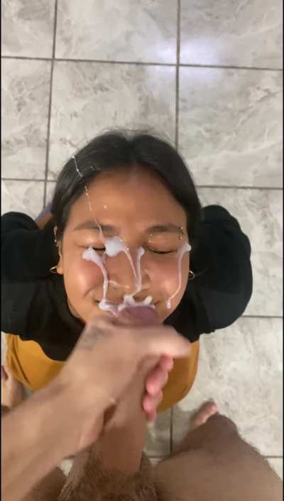 After my cock workship i let him cum on my face