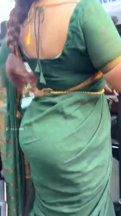 Uff.. anna.. those thick straps