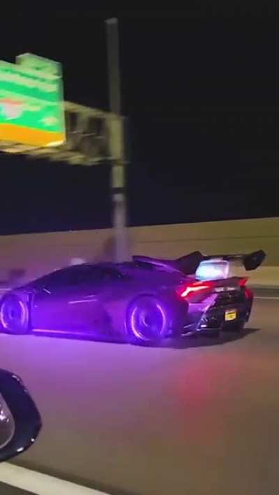 this lambo in the streets